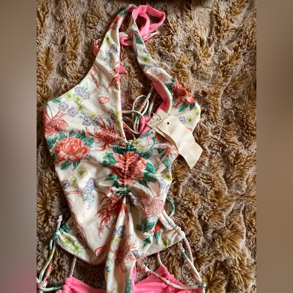 NWT Hah Swim floral one piece swimsuit with cutouts - Picture 5 of 10